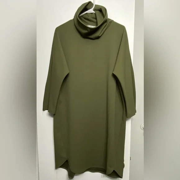 HALSTON DRESS - Picture 1 of 6